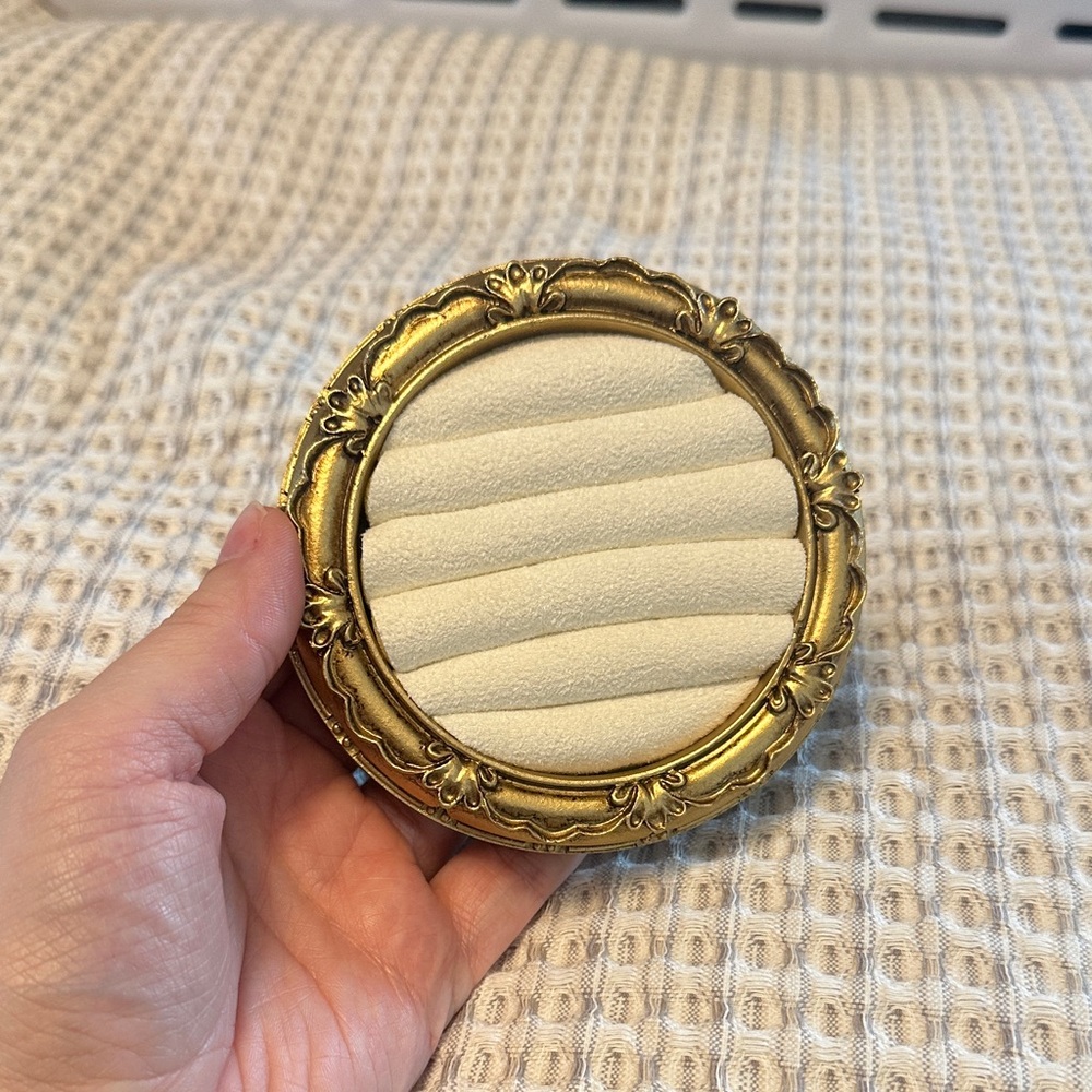 Picture Frame Ring Holder